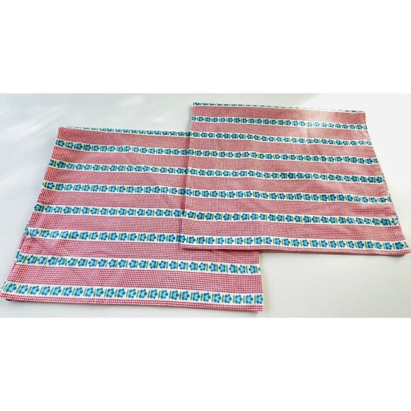 Vintage 1980s pillowcases, red houndstooth, blue flowers stripes, per pair - Picture 5 of 8